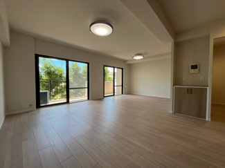 【居間・リビング】 | ライオンズマンション北鈴蘭台第2 | リフォーム済なので即ご入居可能です。