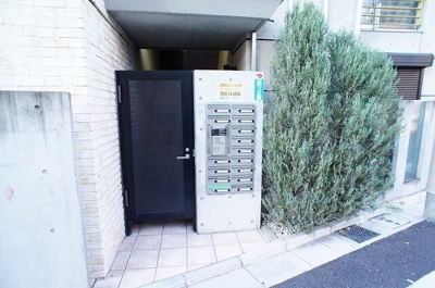 【エントランス】 | 三茶花壇