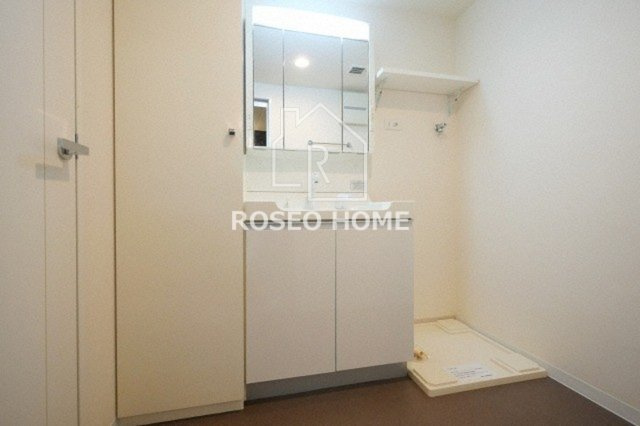 レジディア玉造の洗面所