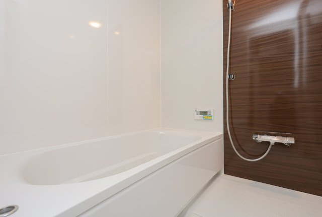 守山市播磨田町　天然木ガレージハウス建売モデルの浴室|タカラスタンダードのお風呂です