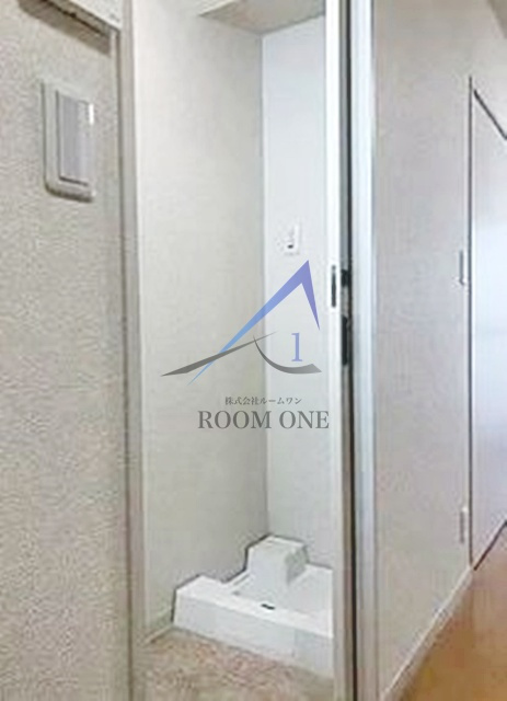 三軒茶屋グリーンマンションの設備|洗濯機置場です。