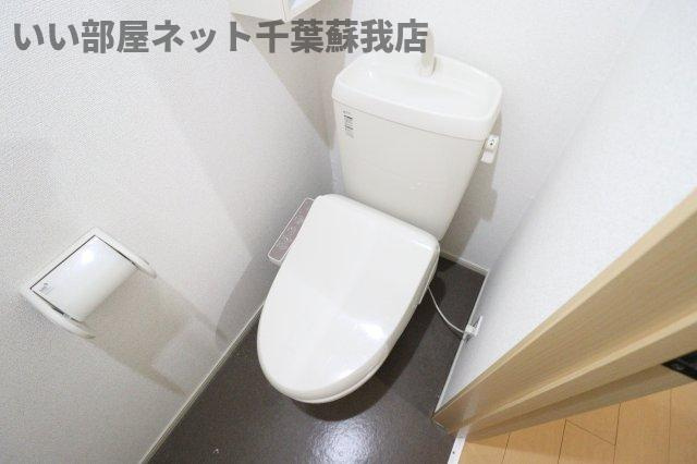 ヌーベル　オーブのトイレ|落ち着いた色調のトイレです