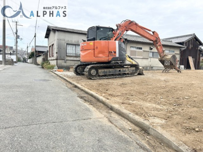 【前面道路含む現地写真】 | 加古川市平岡町山之上　建築条件なし売り土地 | 更地渡し！
建築条件無し！