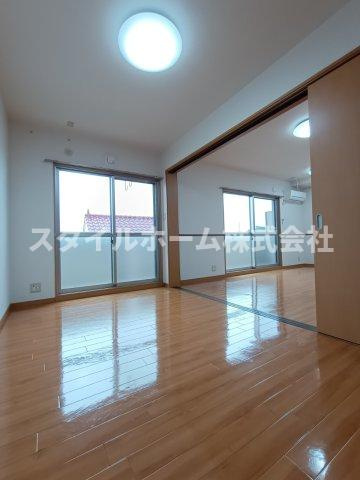 エスポワール美園の居間・リビング