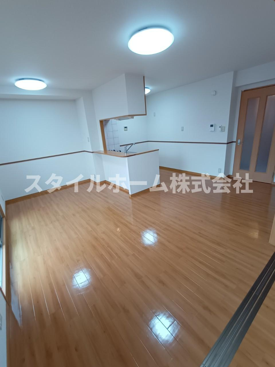 エスポワール美園の居間・リビング