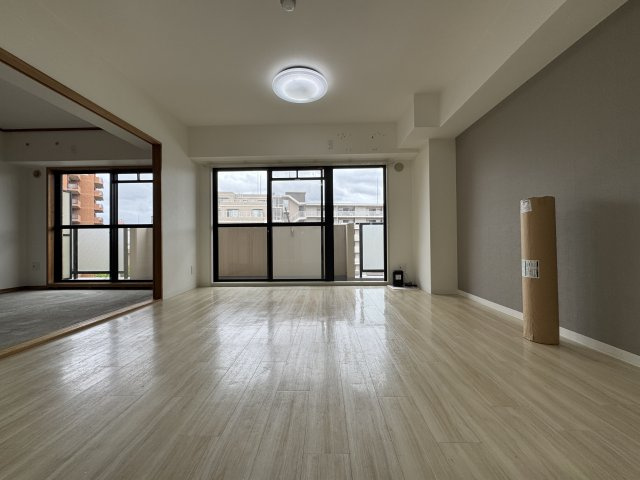 ロフティ少路の居間・リビング