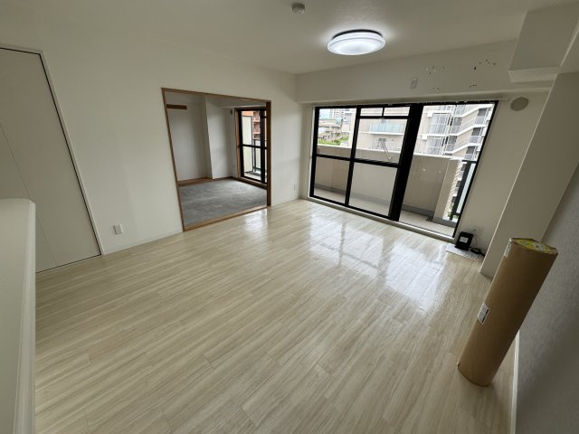 ロフティ少路の居間・リビング