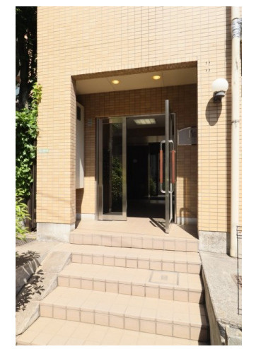 世田谷区松原１丁目の賃貸マンションのエントランス