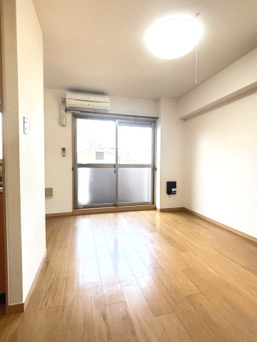 コンフォルト水笠の洋室