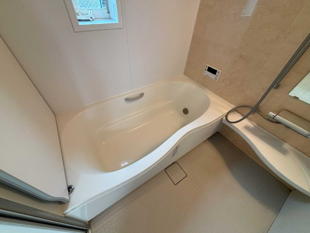 【浴室】 | 八尾市上之島町南３丁目　中古戸建　★南向き・平成29年建築 | 追い炊き機能がついているで寒い日でも安心です♪