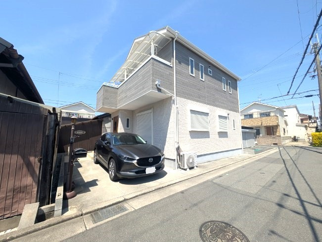 【外観】 | 八尾市上之島町南３丁目　中古戸建　★南向き・平成29年建築 | 平成29年建築の物件です♪