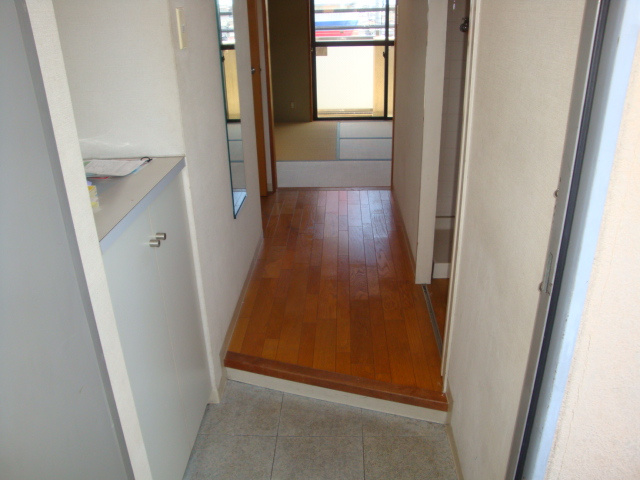 グローバル小林Ⅰの玄関