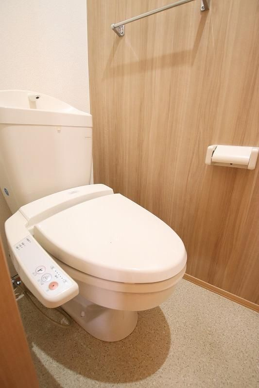 グランモアのトイレ|嬉しい温水洗浄便座付き♪