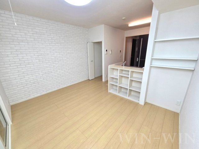 ソフィア B棟の居間・リビング