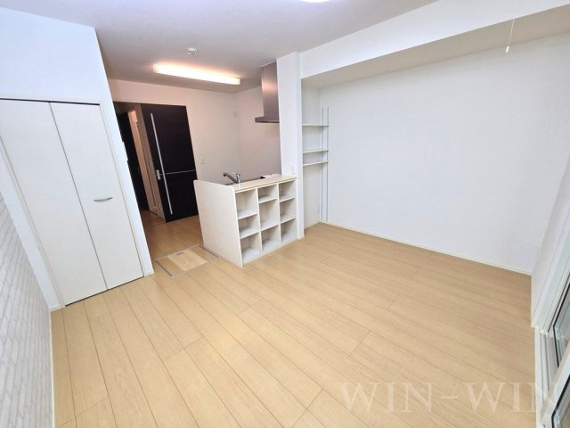 ソフィア B棟の居間・リビング