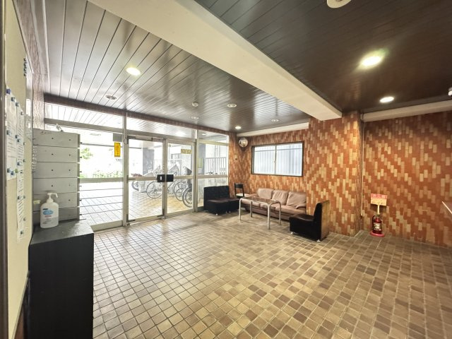 両国ダイヤハイツのエントランス