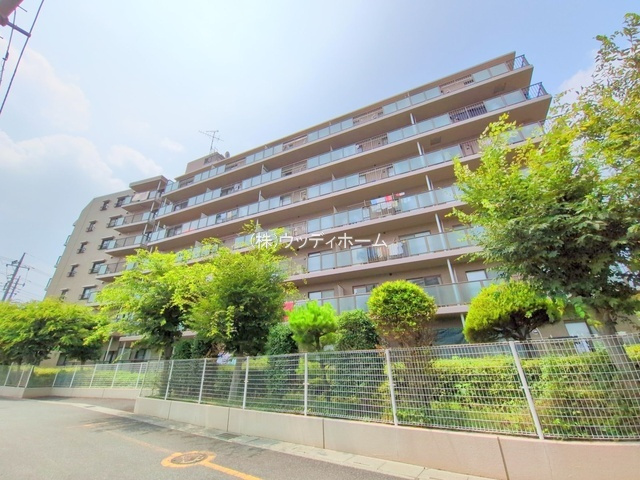 ファミール春日部弐番館　中古マンションの外観