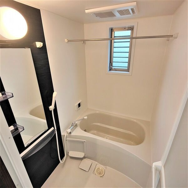 グランレーヴ東別院EASTの浴室