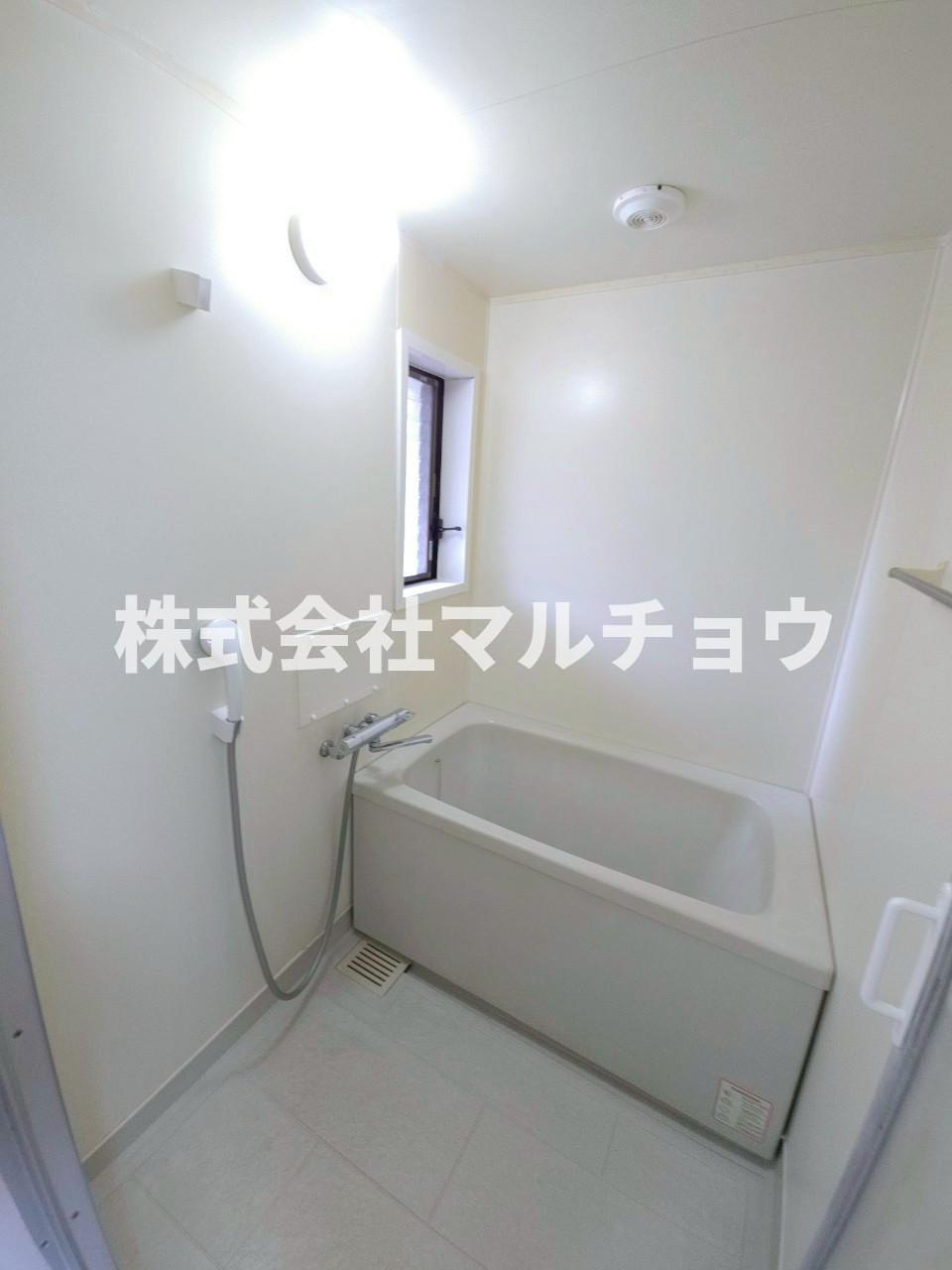 サンライズ上万呂の浴室|落ち着いた空間のお風呂です