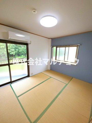 サンライズ上万呂の和室|日本らしい落ち着いた雰囲気の和室です