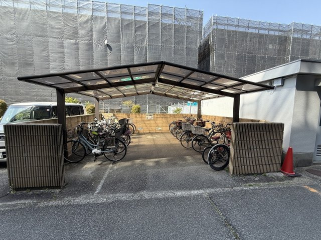 東仁川団地の駐車場