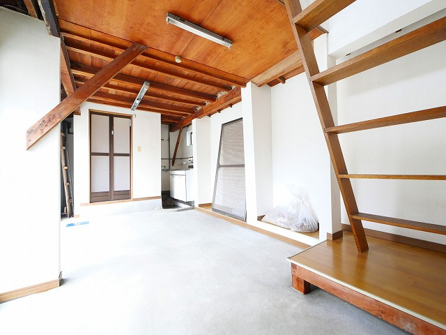 材木町テナントの内装