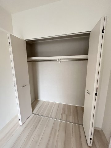 大阪市城東区野江１丁目の賃貸マンションの収納