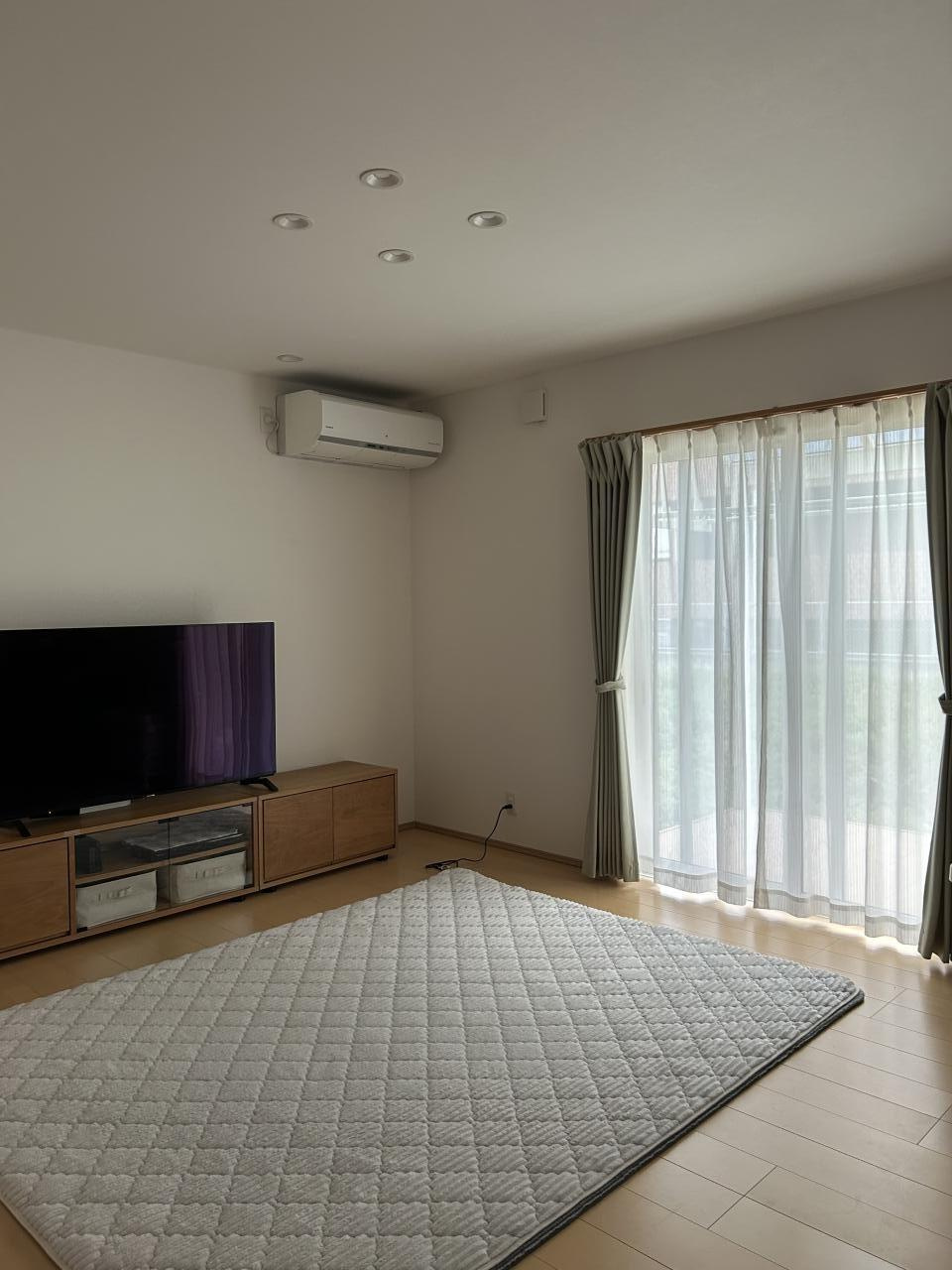 【No.7390】徳尾中古住宅/3LDK/築7年/太陽光発電システム＆蓄電池設置の居間・リビング