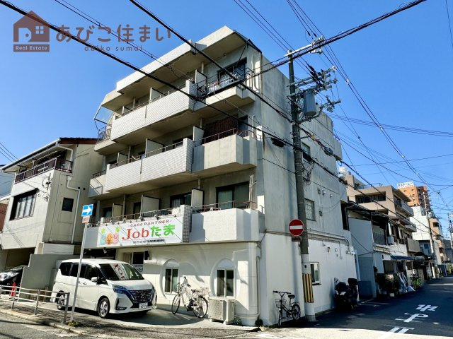 ロイヤルハイツ五番館の外観