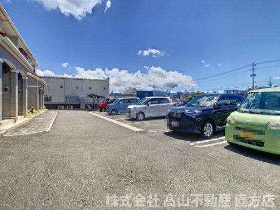 サンハイムⅢ の駐車場
