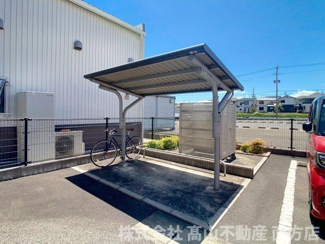 サンハイムⅢ の駐車場