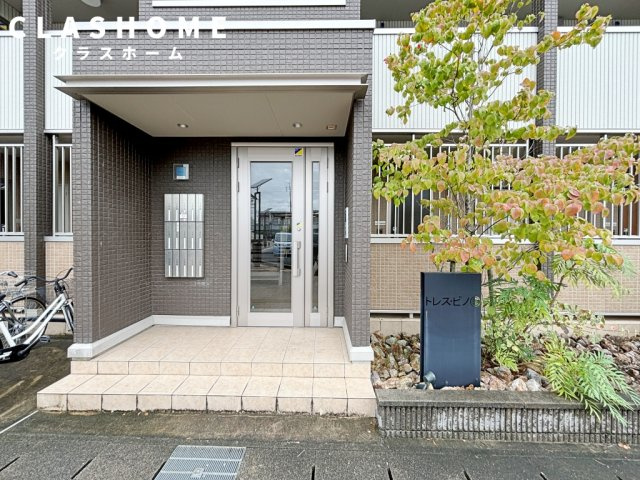 トレス　ピノ　　　刈谷市の賃貸はクラスホーム刈谷店のエントランス