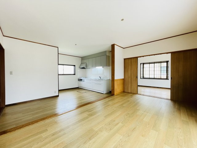 【居間・リビング】 | 熊谷市広瀬　中古戸建