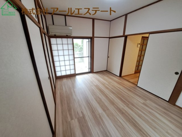 姫路市香寺町岩部　JR播但線「香呂駅」徒歩10分の洋室