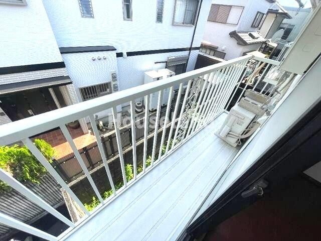 ホワイトハイツ西浜のバルコニー