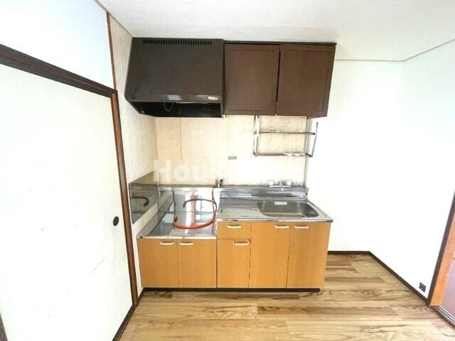 ホワイトハイツ西浜のキッチン