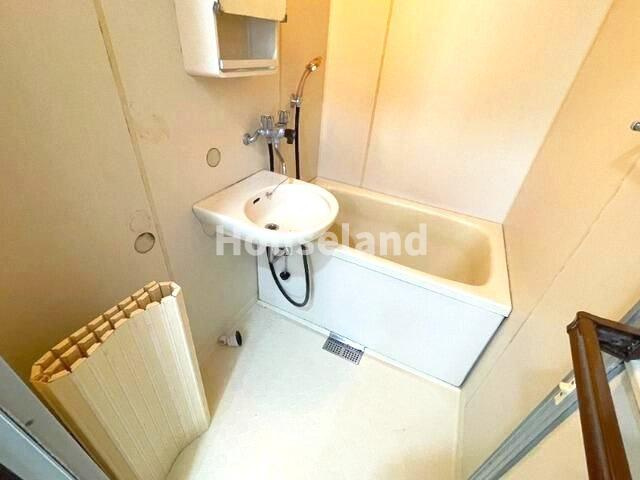 ホワイトハイツ西浜の浴室