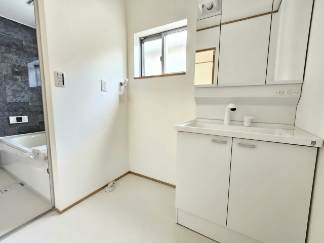 瑞浪市上平町の独立洗面台