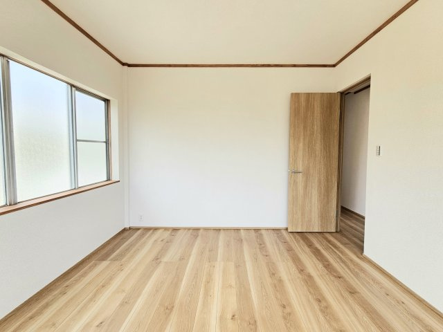 瑞浪市上平町の洋室