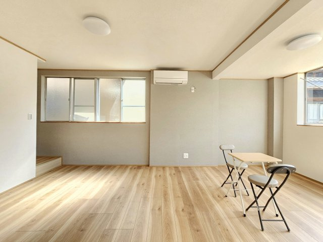 瑞浪市上平町の居間・リビング