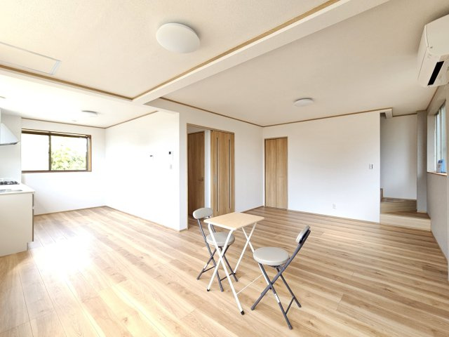 瑞浪市上平町の居間・リビング