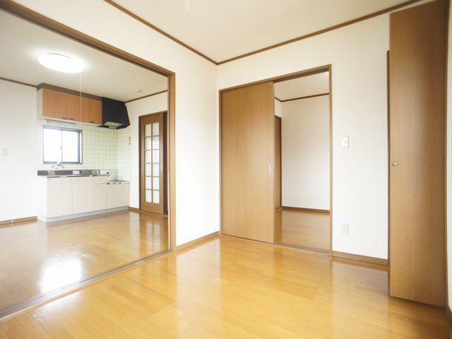 【子供部屋】 | ビュースズキB | お部屋がスッキリ！充実収納付きです♪