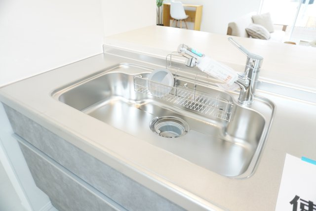 草加市西町 中古戸建のキッチン