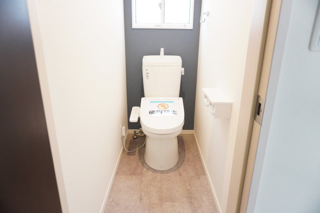 草加市西町 中古戸建のトイレ