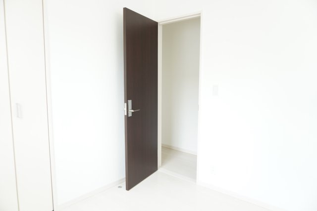 草加市西町 中古戸建の洋室