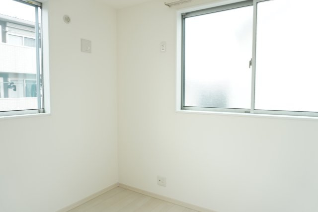 草加市西町 中古戸建の洋室