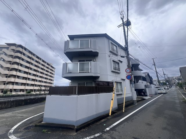 クレドール垂水Ⅱの駐車場