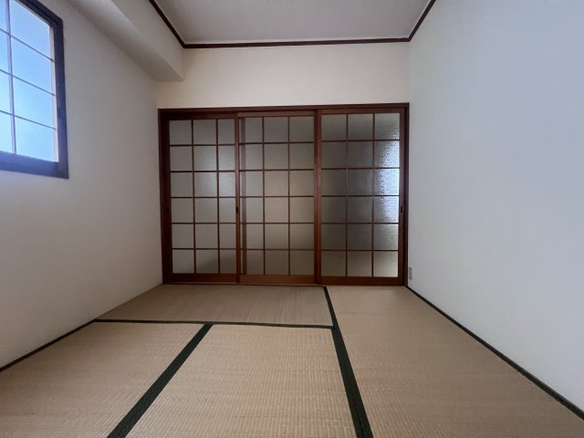 クレドール垂水Ⅱの和室