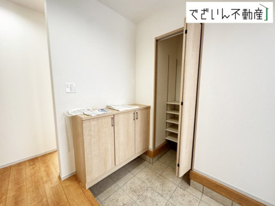 【玄関】 | いろどりアイタウン加須市久下2丁目　新築住宅 | ≪3号棟≫
現地(2025年11月撮影)