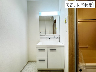 【独立洗面台】 | いろどりアイタウン加須市久下2丁目　新築住宅 | ≪3号棟≫
現地(2025年11月撮影)